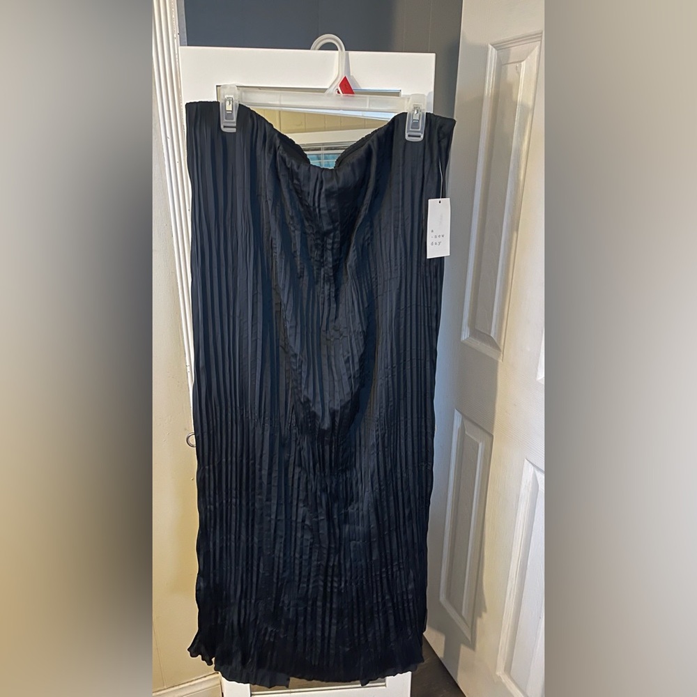 a new day Black Pleated Maxi Skirt